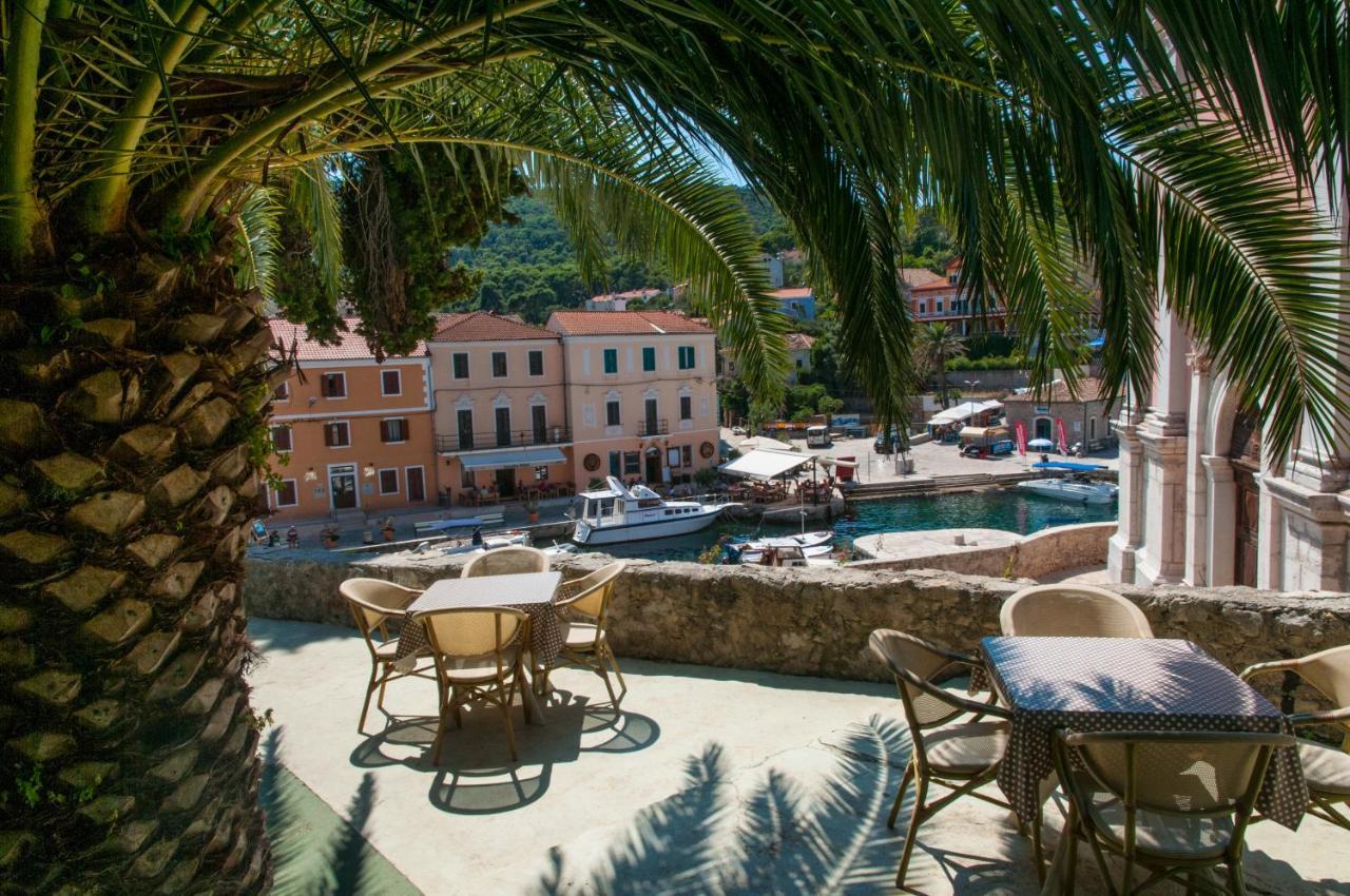Villa Mozart Вели-Лошинь Экстерьер фото